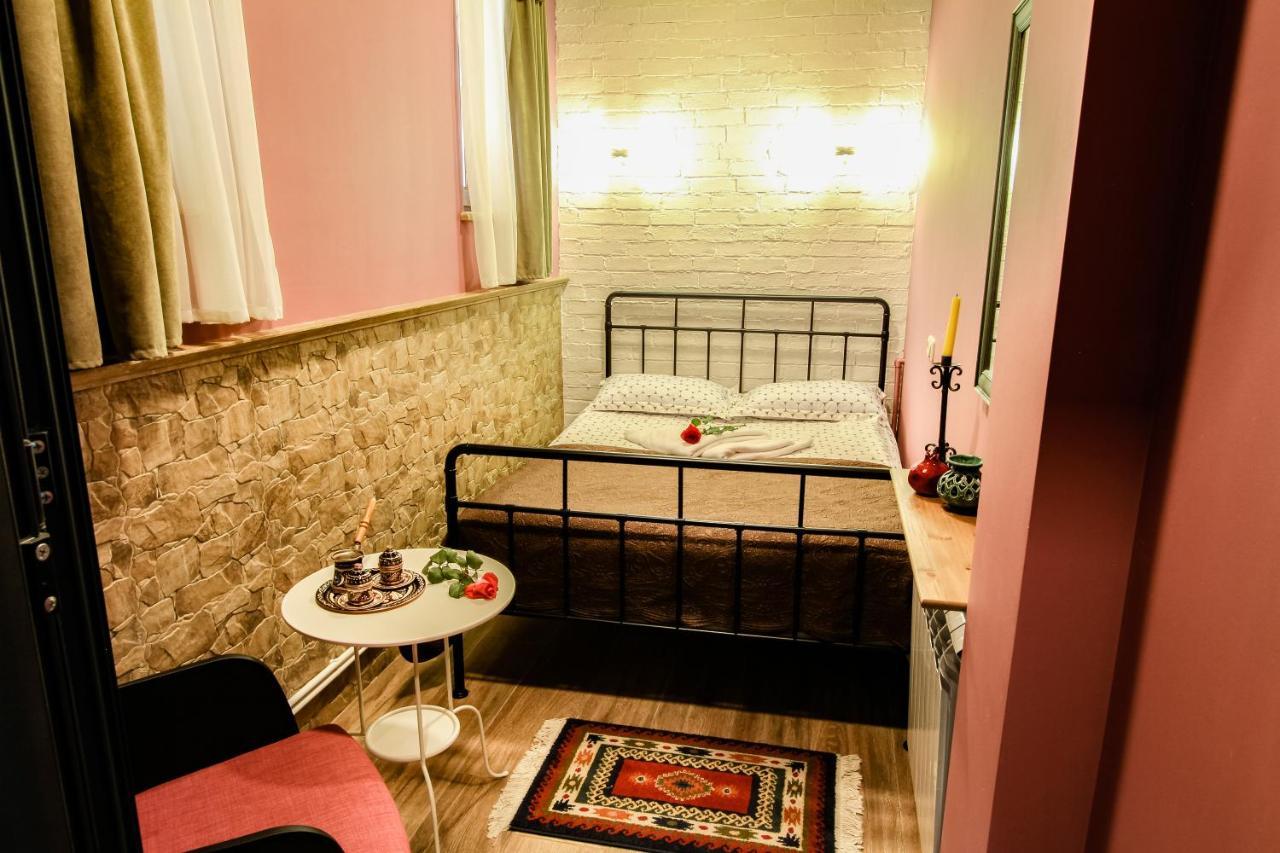 Хостел Retro&Tours Ереван Экстерьер фото